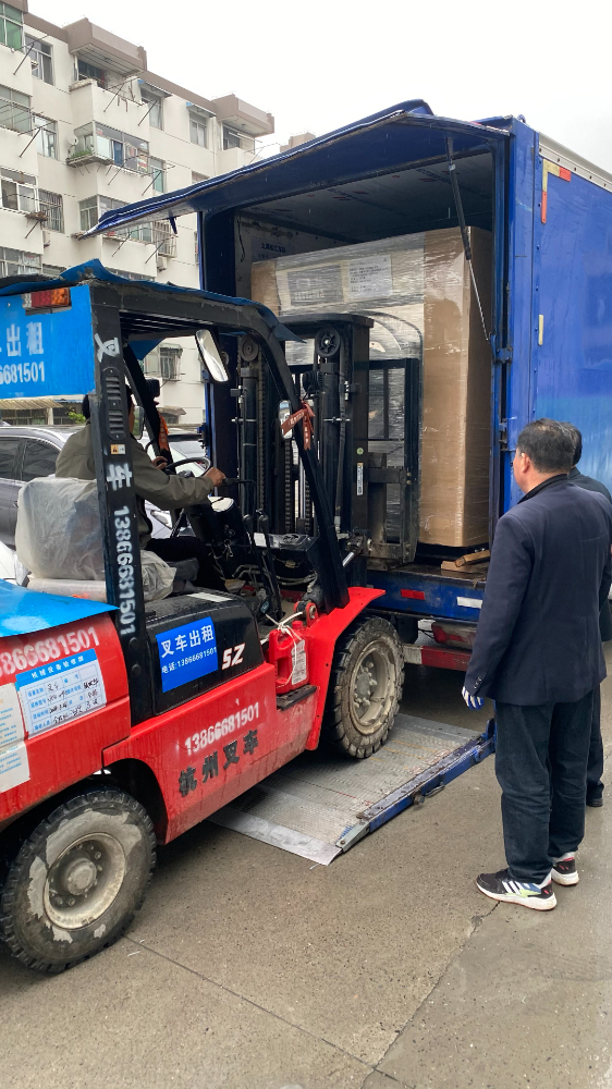 珠江洗滌設備工業洗衣機助力煤礦行業高效洗滌